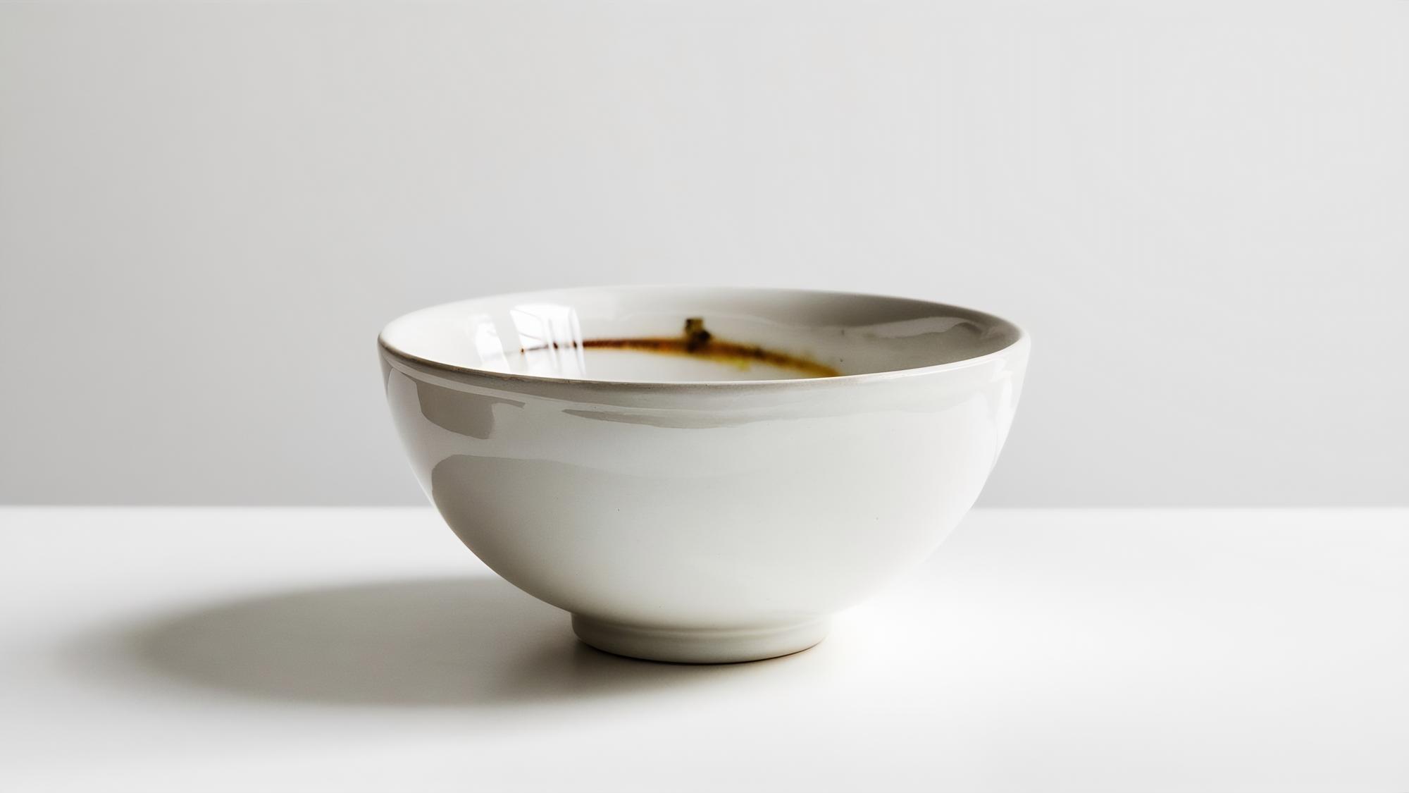 Porzellan mit reduzierter Suppe